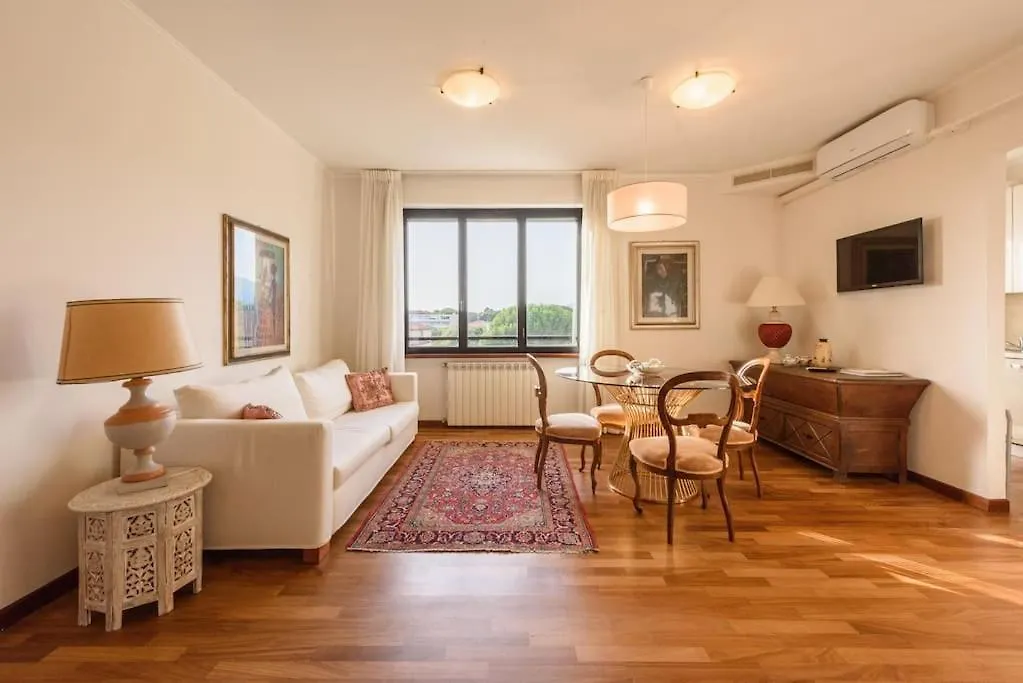 Apartament Royal Sea View Private Parking Marina di Pietrasanta