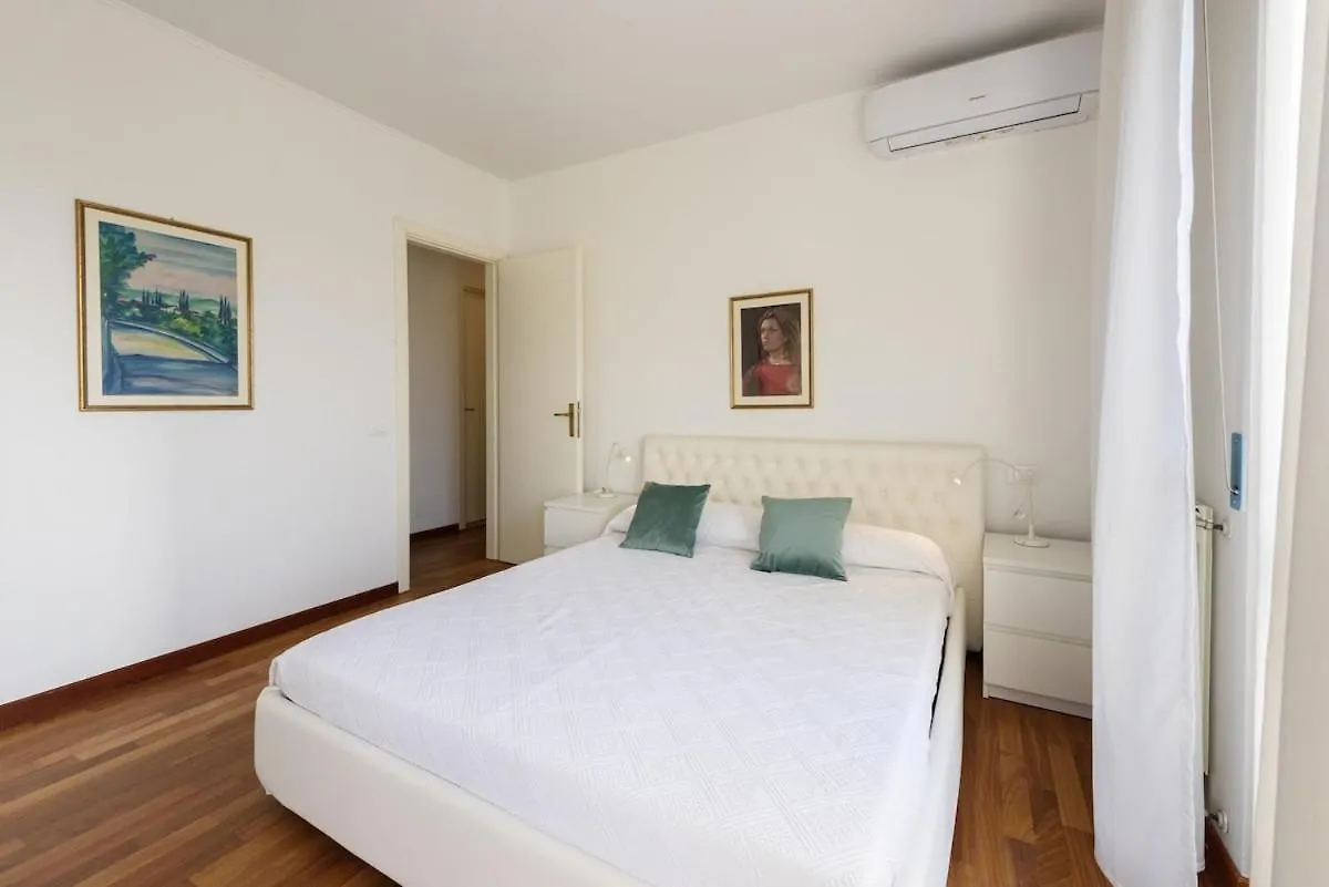 Apartament Royal Sea View Private Parking Marina di Pietrasanta 0*,