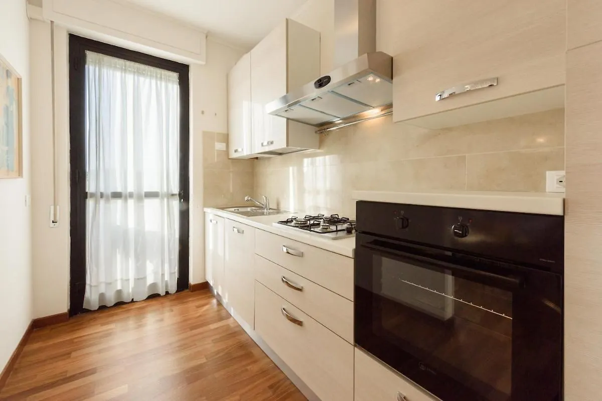 Apartament Royal Sea View Private Parking Marina di Pietrasanta Włochy